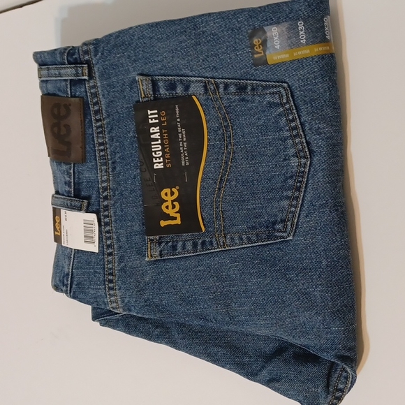 NWT Lee Men's Regular Fit Straight Leg Medium Stonewash Blue Denim Jeans - Picture 15 of 16